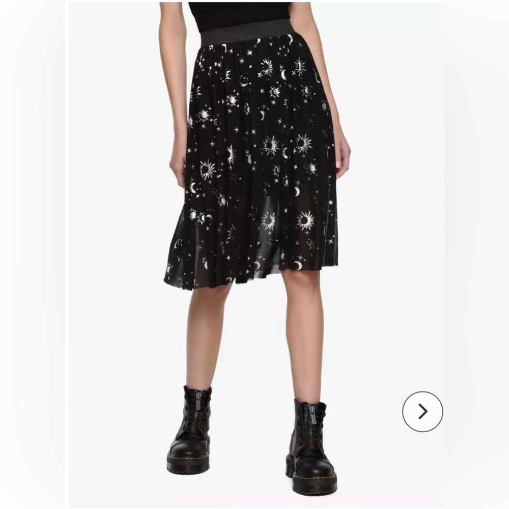 Hot topic Celestial Mesh Skirt
